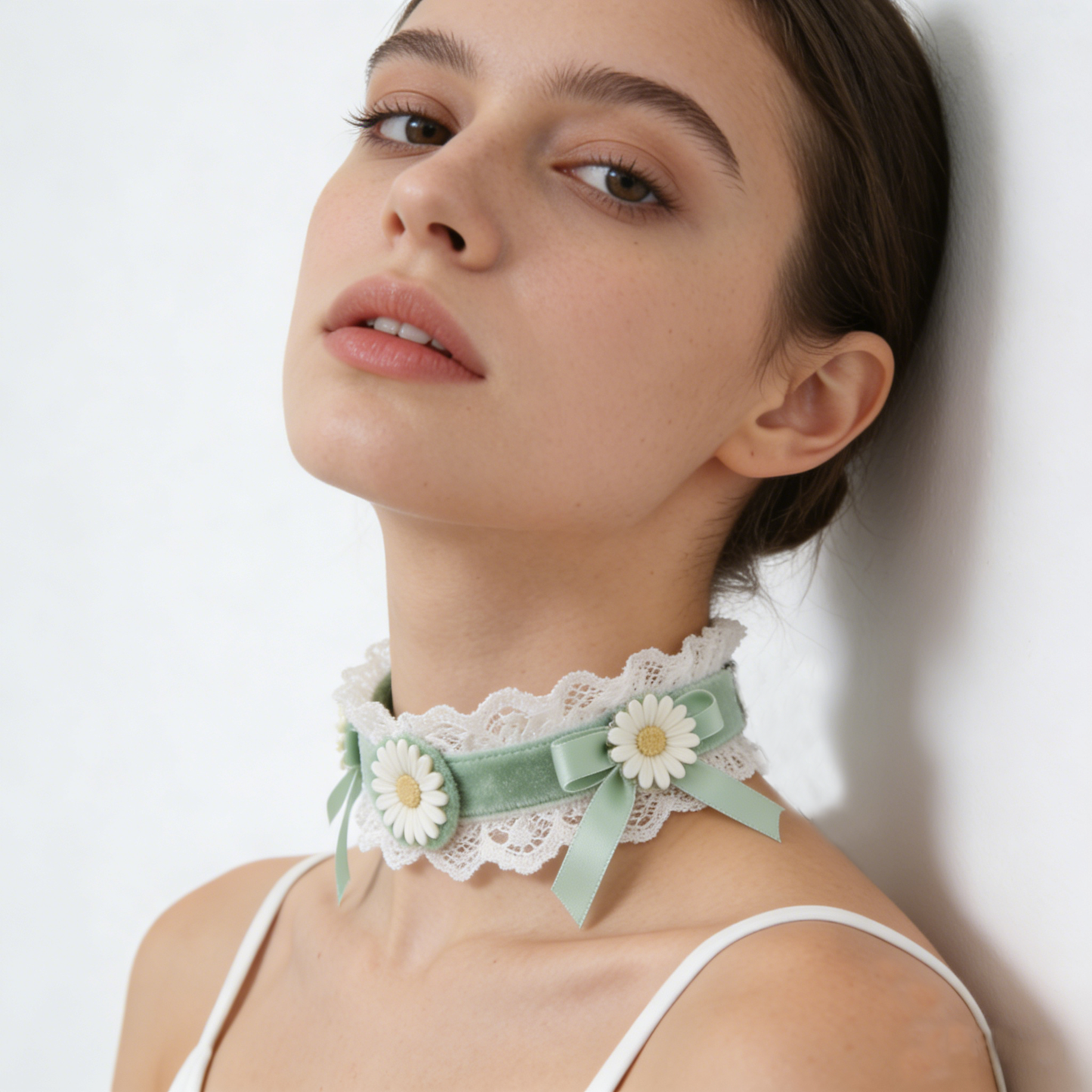 Mint Daisy Choker